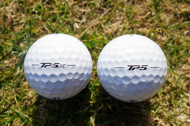 画像: ダスティン・ジョンソン、ジェイソン・デイらが使うTP5X(左)と、セルヒオ・ガルシアらが使用するTP5