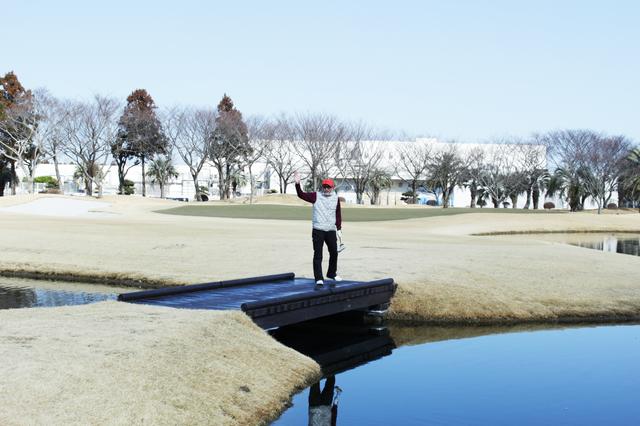 画像: 池が地面と同じ高さで美しかった