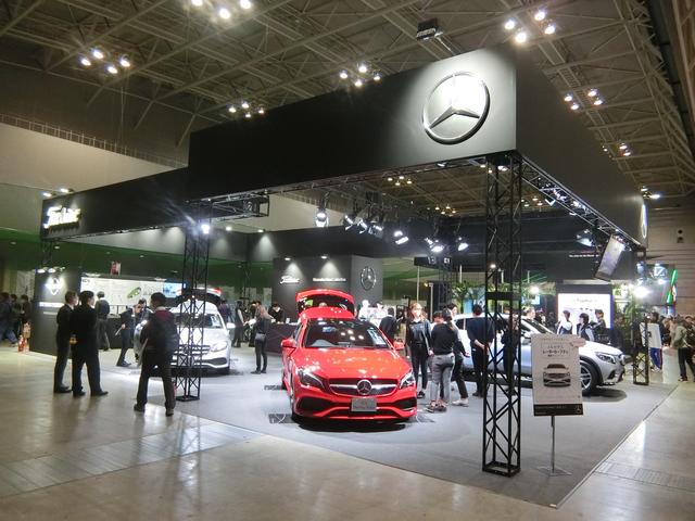 画像: メルセデス・ベンツとタイトリストのブースはD44・D45
