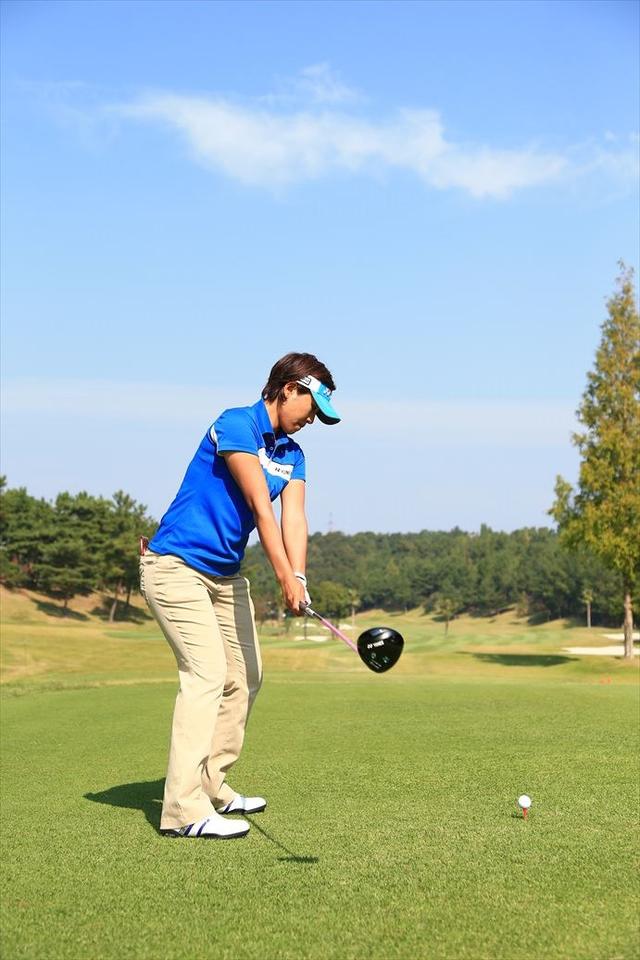 画像4: これは真似したい! 若林舞衣子の手打ちにならない“フォールダウン”【勝者のスウィング】