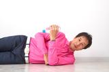 画像: そのまま腕を引き上げる