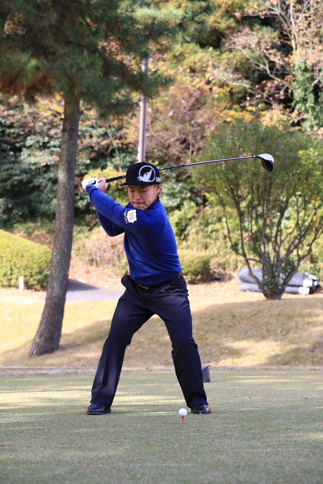 画像11: 小柄だけど300ヤード! 藤本佳則の飛ばしの秘密“地面反力”ってなに?