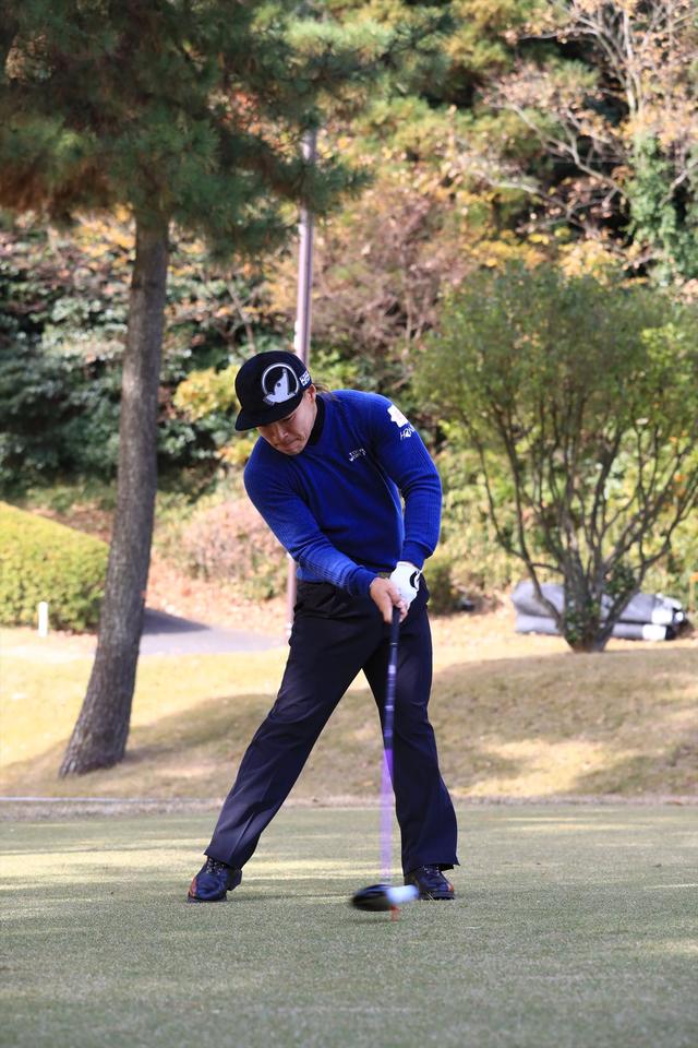 画像13: 小柄だけど300ヤード! 藤本佳則の飛ばしの秘密“地面反力”ってなに?