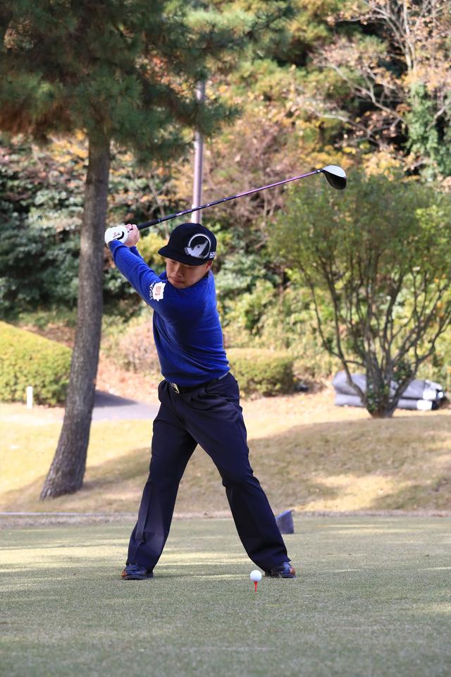 画像8: 小柄だけど300ヤード! 藤本佳則の飛ばしの秘密“地面反力”ってなに?