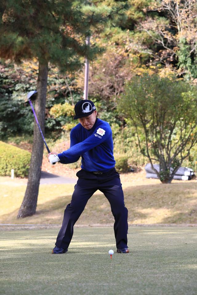 画像12: 小柄だけど300ヤード! 藤本佳則の飛ばしの秘密“地面反力”ってなに?