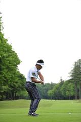 画像10: クラブを振る面が見える!? 久保谷健一のオンプレーンスウィング【勝者のスウィング】