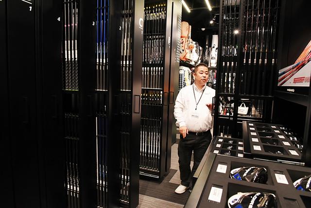 画像: すべてのロッカーに、大量のヘッドとシャフトが! これでもほんの一部分