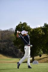 画像15: 身長165センチで290ヤードの秘密。今平周吾の「左ひざ」【勝者のスウィング】