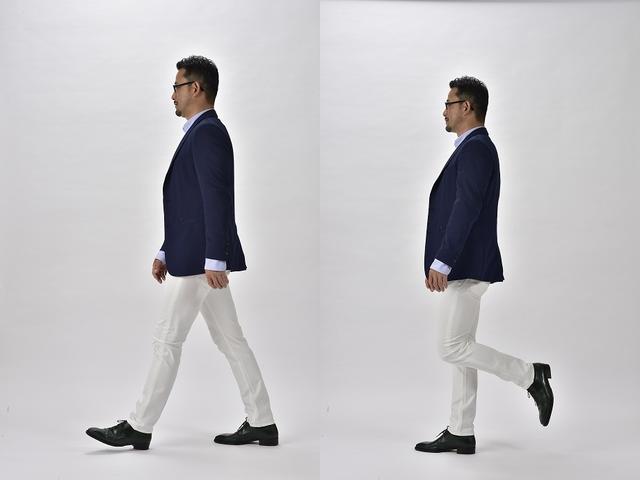 画像: まず片足を後ろに上げ、前に振り出しながらその足に乗り込み、次にもう片方の足を後ろに上げる