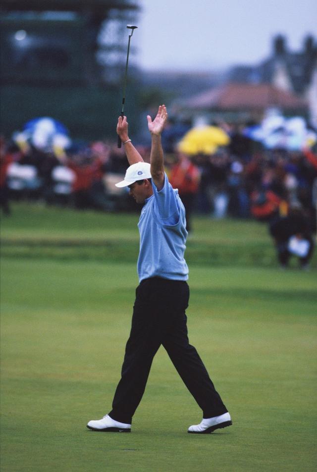 画像: 最終日、首位のヴァンデベルデとは10打差だったが優勝したポール・ローリー(写真:1999年全英オープン プレーオフ)