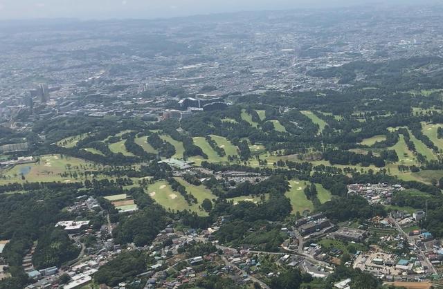 画像: こんな角度で横浜カントリークラブを見られるなんて!