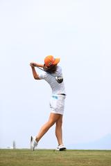 画像29: これが“基本”だ! 森田遥の「腕を振る」スウィング【勝者のスウィング】
