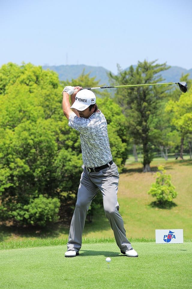 画像5: まるで別人!? 米山剛、シニア二連勝を導いた驚異の「スウィング大改造」【勝者のスウィング】