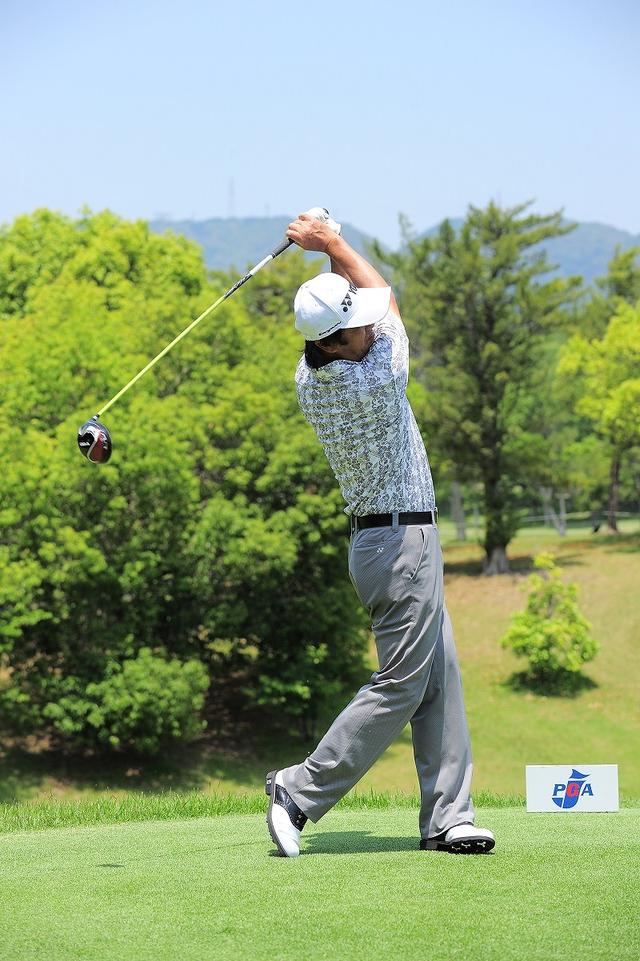 画像10: まるで別人!? 米山剛、シニア二連勝を導いた驚異の「スウィング大改造」【勝者のスウィング】