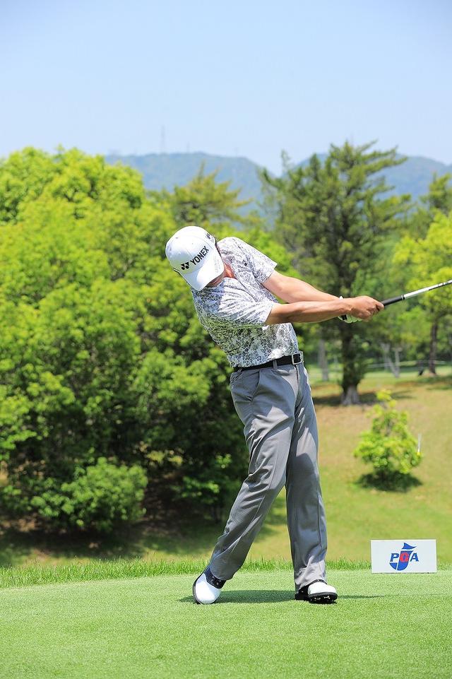 画像8: まるで別人!? 米山剛、シニア二連勝を導いた驚異の「スウィング大改造」【勝者のスウィング】