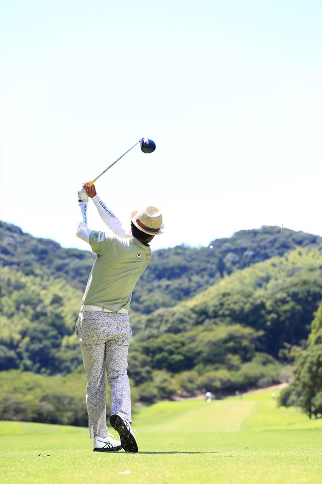 画像12: 衰えを知らない44歳、片山晋呉の究極オンプレーン【勝者のスウィング】