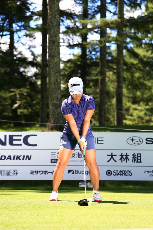 画像2: 振ったら振った分だけ飛ぶ! 畑岡奈紗のゆるまない両わき【勝者のスウィング】