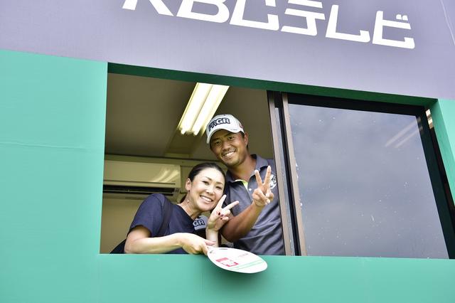 画像: 初の賞金王&賞金女王のカップルが誕生するかもしれない(写真:RIZAP KBCオーガスタ2017、撮影:有原裕晶)