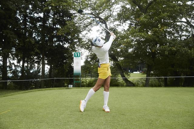 画像10: 美人女子プロ・川﨑志穂が自己分析。「私が“260ヤード”飛ばせる理由」