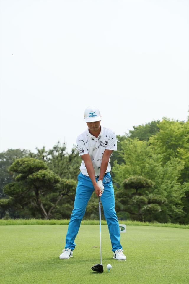 画像1: 「タメ過ぎない」のが強さの秘密! 小鯛竜也のゆるやかダウンブロー【勝者のスウィング】