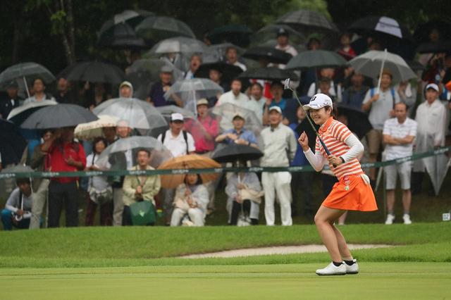 画像: アース・モンダミンカップで優勝争いを繰り広げた三ヶ島プロ