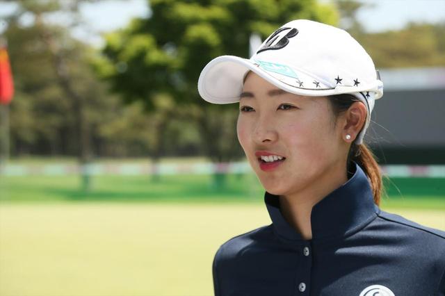 画像: 同期の優勝に感動したと話す松田鈴英