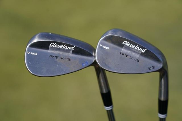 画像: CLEVELAND「RTX-3 BLADE」。左がローバウンス。右がミドルバウンスになっている