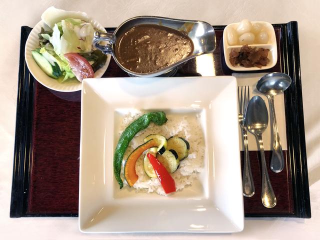 画像: 夏野菜カレー(武蔵野産野菜を使用)1200円