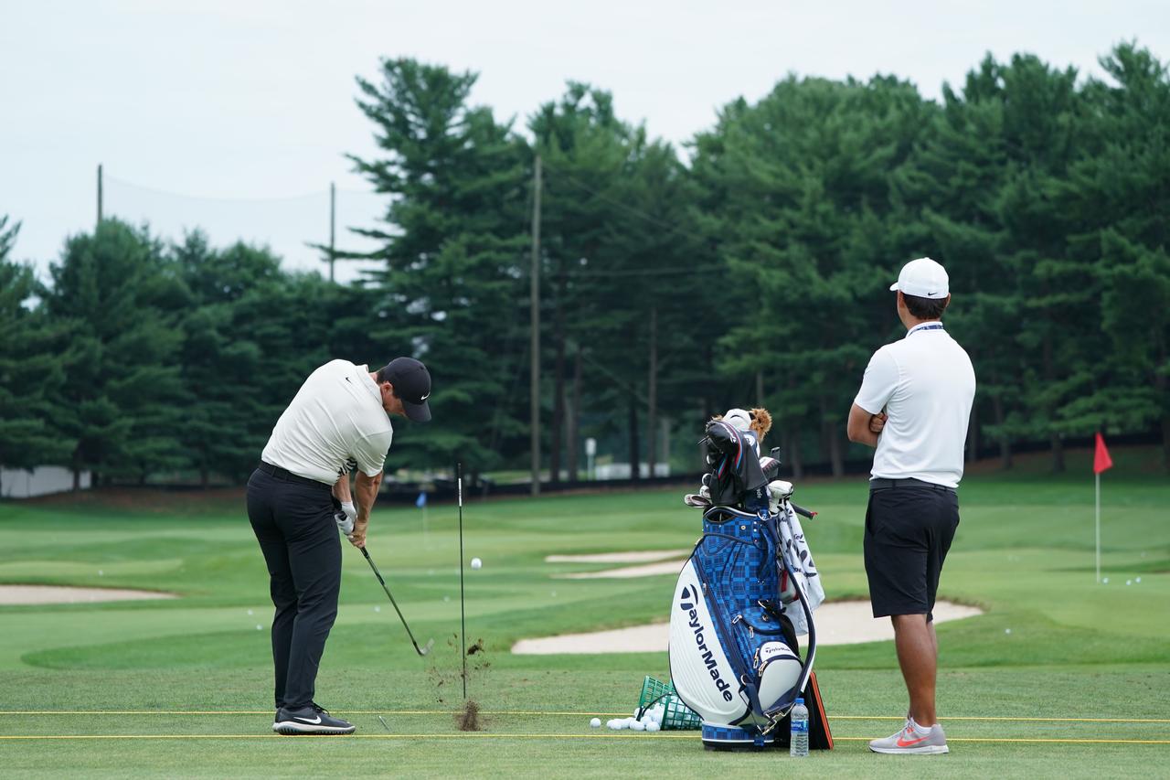 マキロイも愛用】ツアーストライカー プレーンメイト【ゴルフ練習器具