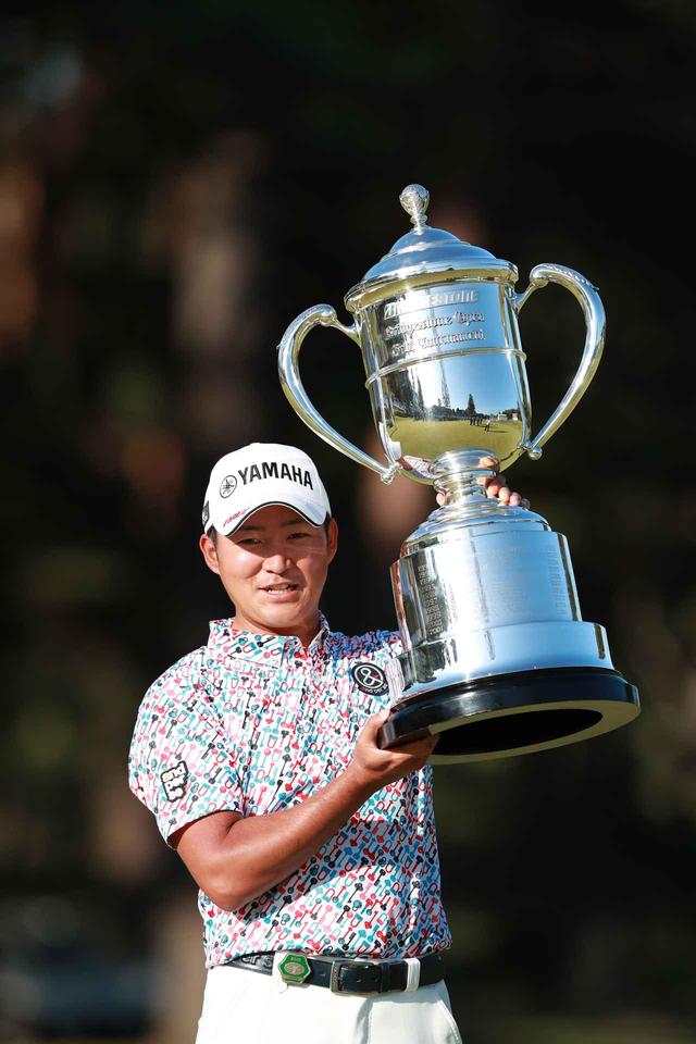 画像: 3日目23パット、最終日は25パットとパットに冴えを見せ、今季初優勝をつかんだ今平