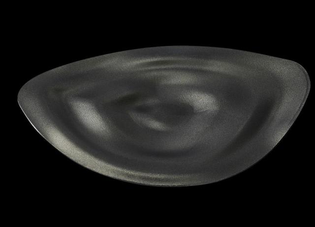 画像: AIがデザインしたフェース面の裏側。水面の波紋のような形状となっている(画像は米国キャロウェイのウェブサイトの画面キャプチャ)
