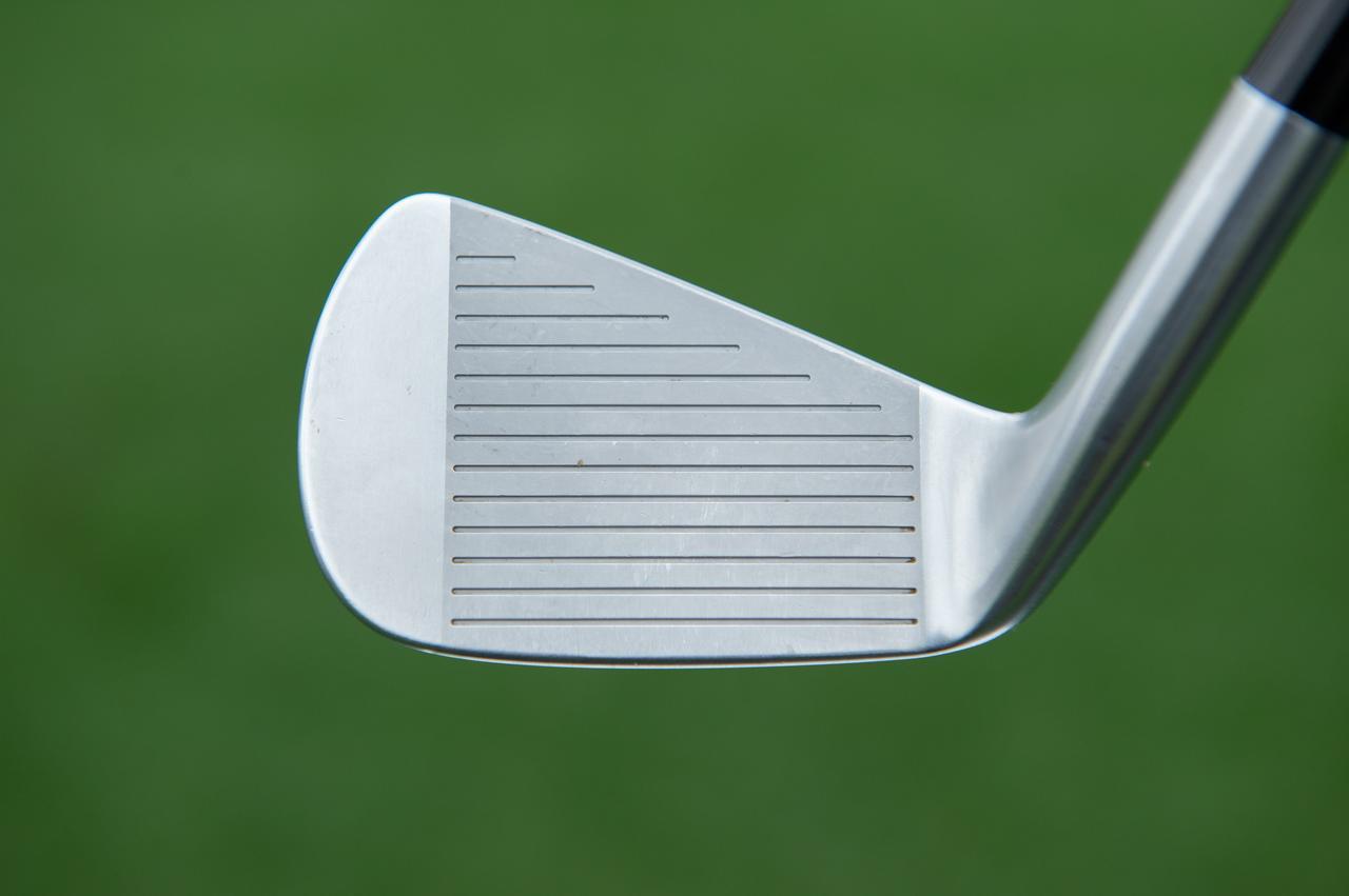 画像: ローズのリクエストに応え、ほんの1ミリ、溝を短くしたという