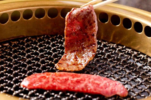 画像: 男女を問わずみんな大好き・焼き肉。プロのパワーの源だ(写真はイメージ 撮影/村上悦子)