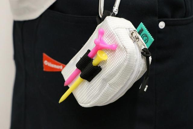 画像: 普段ボールポーチを使うというゴルファーにはティが刺せるタイプがおすすめ
