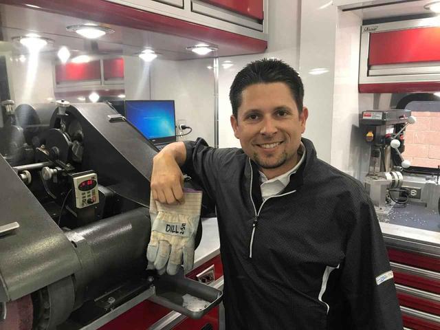 画像: タイトリストのウェッジ職人アーロン・ディル氏