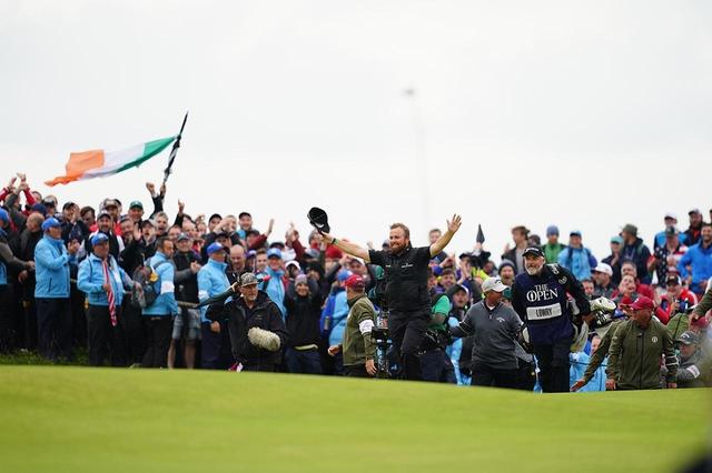 画像: アイルランド出身選手シェーン・ローリーの活躍に、地元ギャラリーたちは大いに沸いた