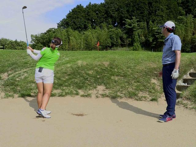 画像: アゴ高バンカーに幡野が挑戦!
