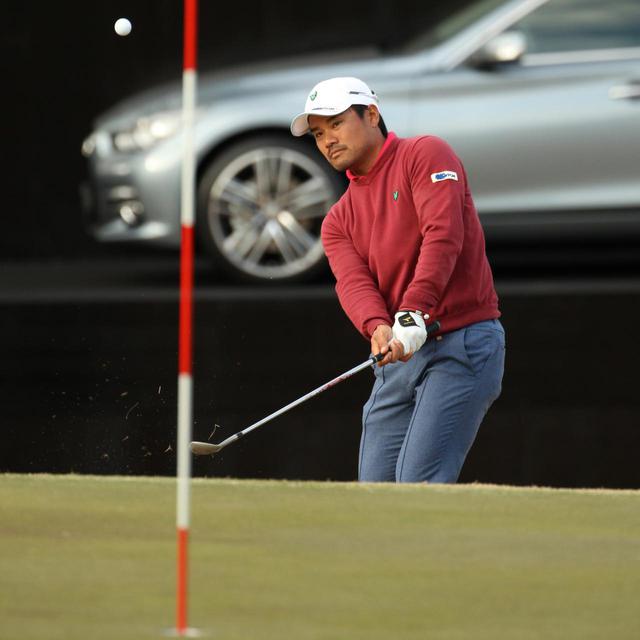 画像: 2013年の日本シリーズJTカップ最終日。ウィニングショットを決め、プロ初優勝を果たした(撮影/姉崎正)
