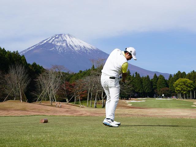 画像: 5番ホール、富士山が映える絶好のアングルからの1枚