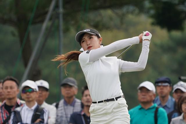 画像: 今季、惜しくもシード権獲得には至らず「QT」で来季の前半出場権確保を狙う臼井麗香(写真は2019年「ミヤギテレビ杯ダンロップ女子オープン」撮影/大澤進二)