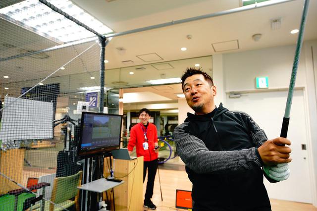 画像: 「いい球」の連続で野村も笑顔が止まらない