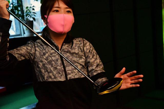 画像: 「ビュンってくるんですよ、ビュンって!」と性能を熱く語るS子