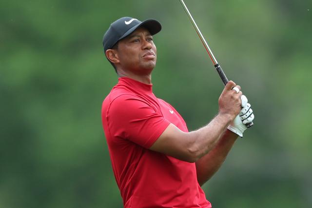 画像: 昨シーズンのマスターズで復活優勝を飾ったタイガー・ウッズは12番で風さえも味方につけた(撮影/姉崎正)