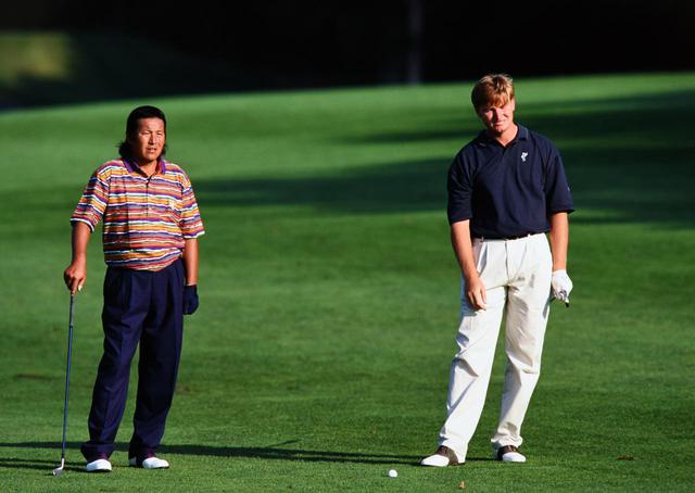 画像: 1995年のANAオープンでは、優勝したジャンボ尾崎(左)に次いで3打差の2位になった