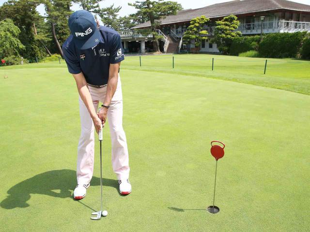 画像: 確実に決めたい1メートル以内のショートパットで気を付けるべき点を、中村に教えてもらおう(撮影/姉崎正)