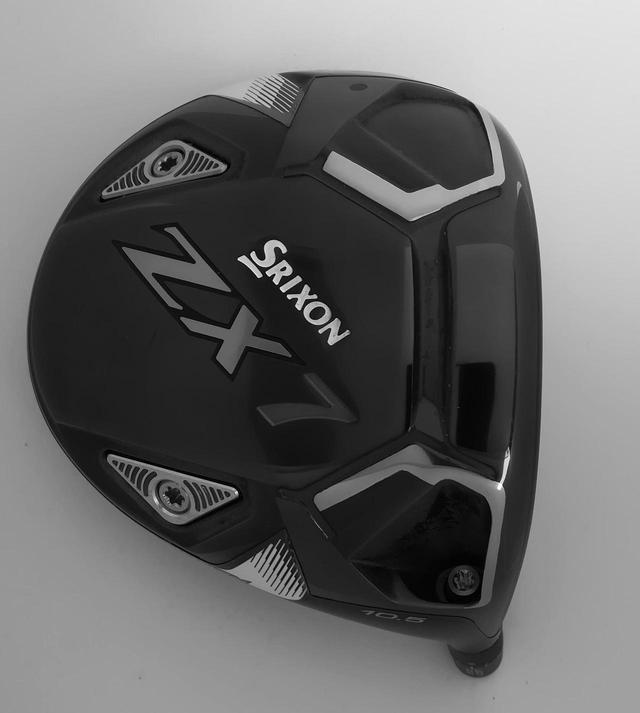 画像: ソールに「スリクソンZX7」と刻印されたドライバー。Z785の後継機か!?