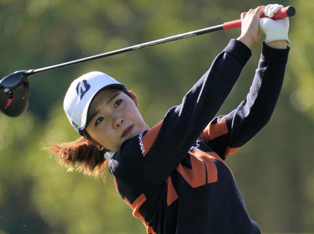 画像: ルーキーとして今季2勝目を挙げた古江彩佳(写真は2020年の伊藤園レディス 写真/矢田部裕)