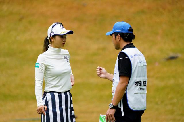 画像: ミスの経験が積み重なり、思うようにスウィングができてなくなっていたと黒宮コーチは松田の不調について分析した