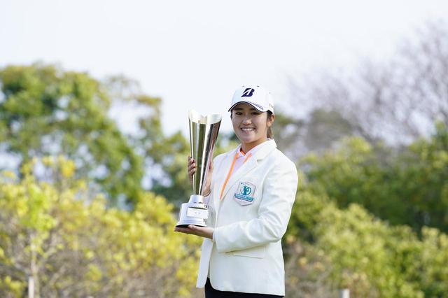 画像: 「明治安田生命レディス」で2021年の初優勝を飾った稲見萌寧(写真は2021年明治安田生命レディス 写真/岡沢裕行)