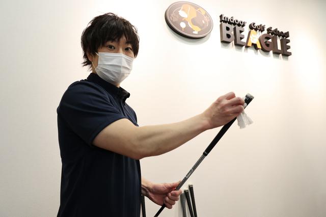 画像: レンタルクラブは毎回スタッフが1本1本消毒しているので、初心者ゴルファーも安心して使えますね!